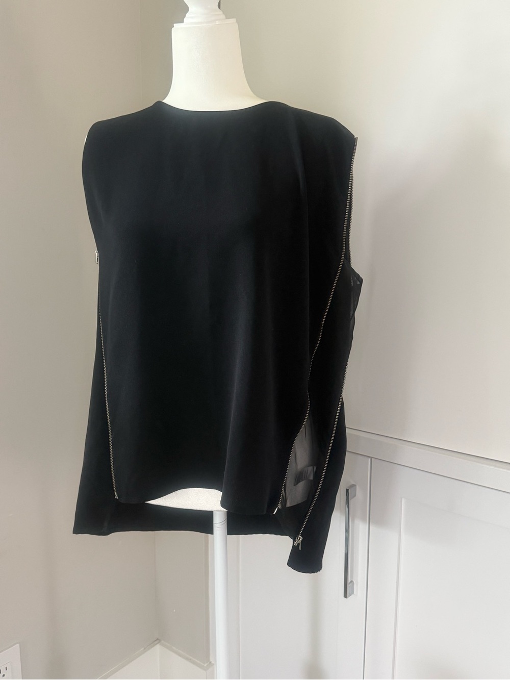 Express Black Sleeveless Tunic Top with Side Zippers